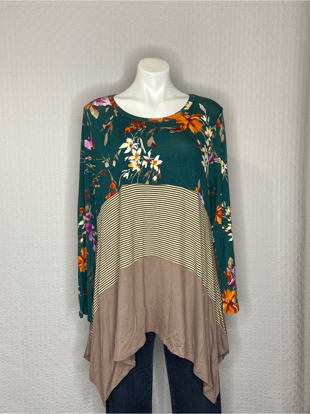 ODDY Colorblock Sharkbite Hem Long Sleeve Top Floral Stripes Womens 1XL